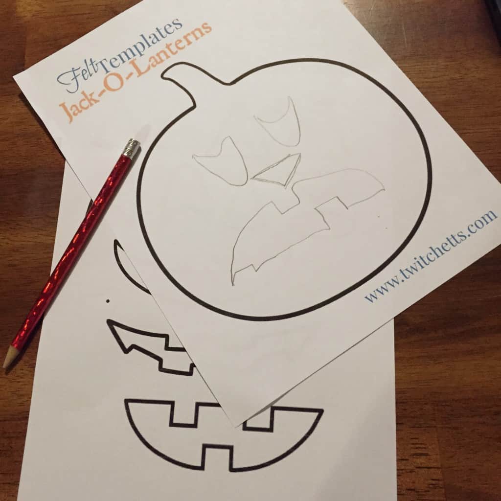 Free Jack-O-Lantern Template can be used for felt, cardstock, or traced. 