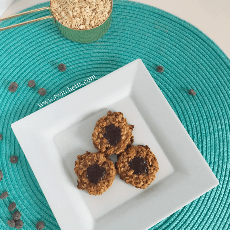 Chocolate Oatemeal Thumbprint CookiesHealthy cookies for kids3