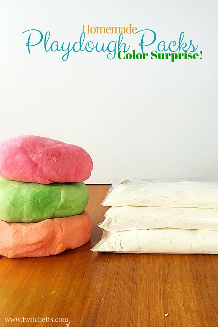 Create these fun homemade playdough packs. They can be made ahead of time and pulled out in a pinch. Plus they contain a fun color surprise!