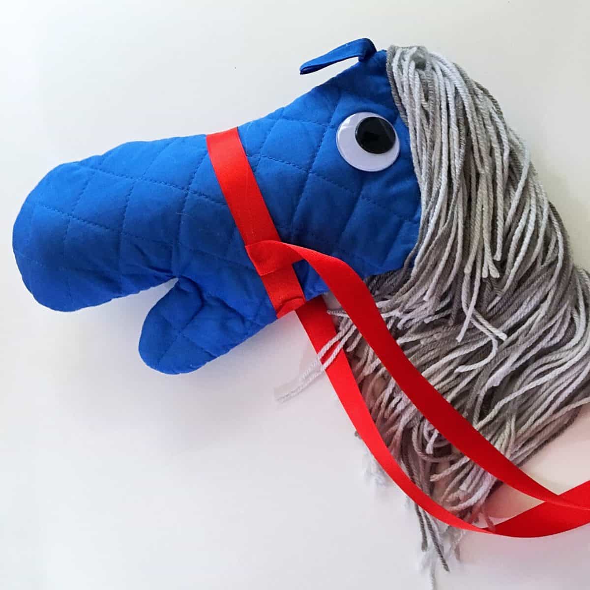 No Sew Stick Horse-Tutorial for creating diy horses with cheap supplies from the dollar store