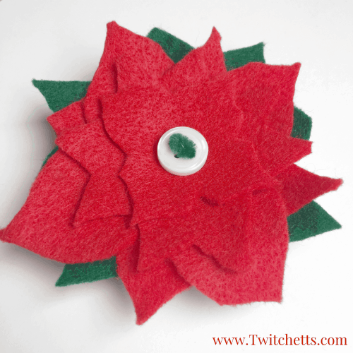 Save a few jar lids to make these super cute button practice felt flowers! Fine Motor, Hand eye coordination, and a good skill to master for any kid. 