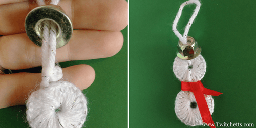 These Washer Snowmen ornaments are the perfect snowman decoration to add to your tree! These homemade ornaments make great gifts or are perfect to create for your own tree.