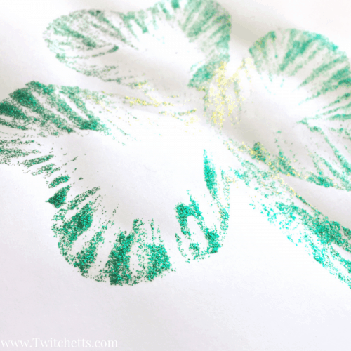 This St. Patrick's Day craft is perfect to do with kids of all ages. This mostly mess free process leaves you with a beautiful St. Patrick's Day decoration.