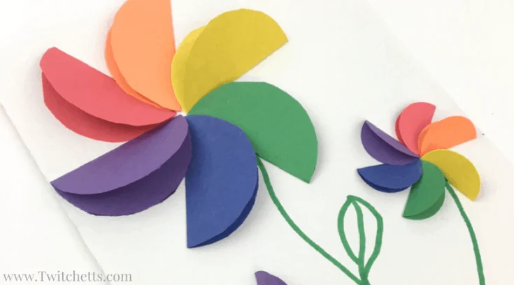 Working with construction paper is so much fun. Here are 7 Easy