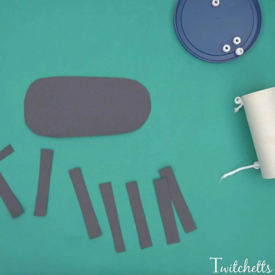 Climbing Construction Paper Spiders Halloween Crafts for Kids