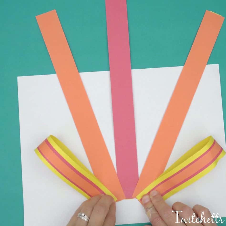 This easy paper turkey is a fun and cute Thanksgiving construction paper craft for kids!