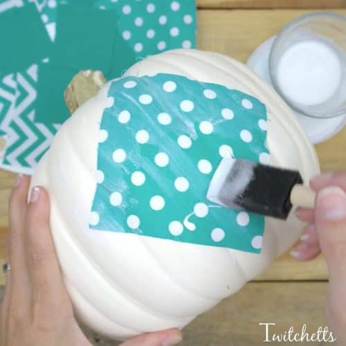 This teal fabric pumpkin craft is the perfect addition to our teal pumpkin ideas. A Halloween craft that's perfect for kids and adults!