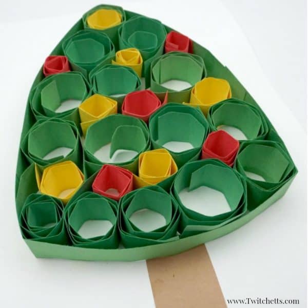 How to make a simple paper quilling Christmas Tree - Twitchetts