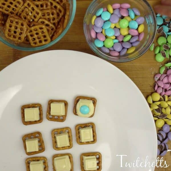 How to make easy Easter bunny snacks with pretzels