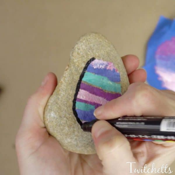 How to make easy Easter rocks for kids - Twitchetts