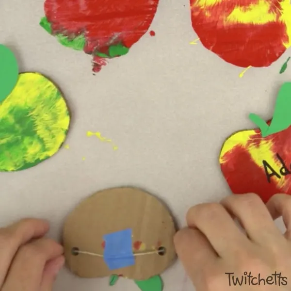16 Fall construction paper crafts for kids