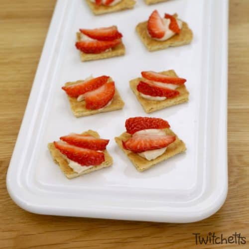 Strawberries make a great red snack! #twitchetts