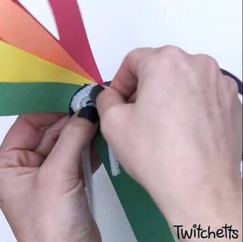 simple rainbow flower to make with kids