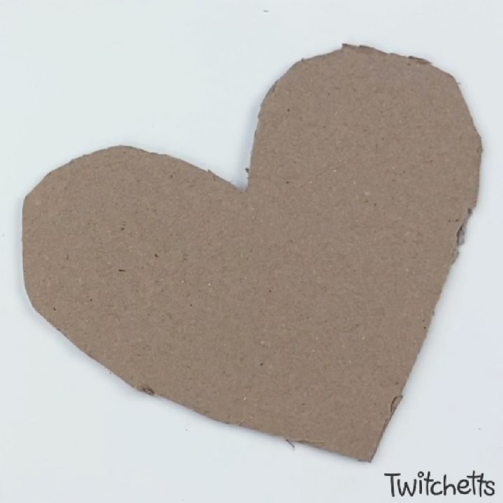 How to make Heart Decorations out of Cardboard Twitchetts