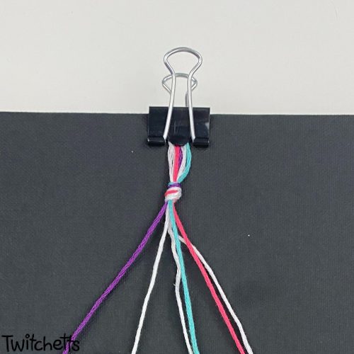 How to make a candy stripe friendship bracelet Twitchetts