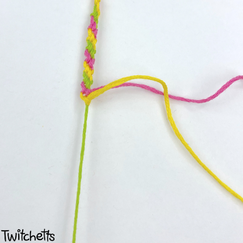 How to make a candy stripe friendship bracelet  MummyConstant