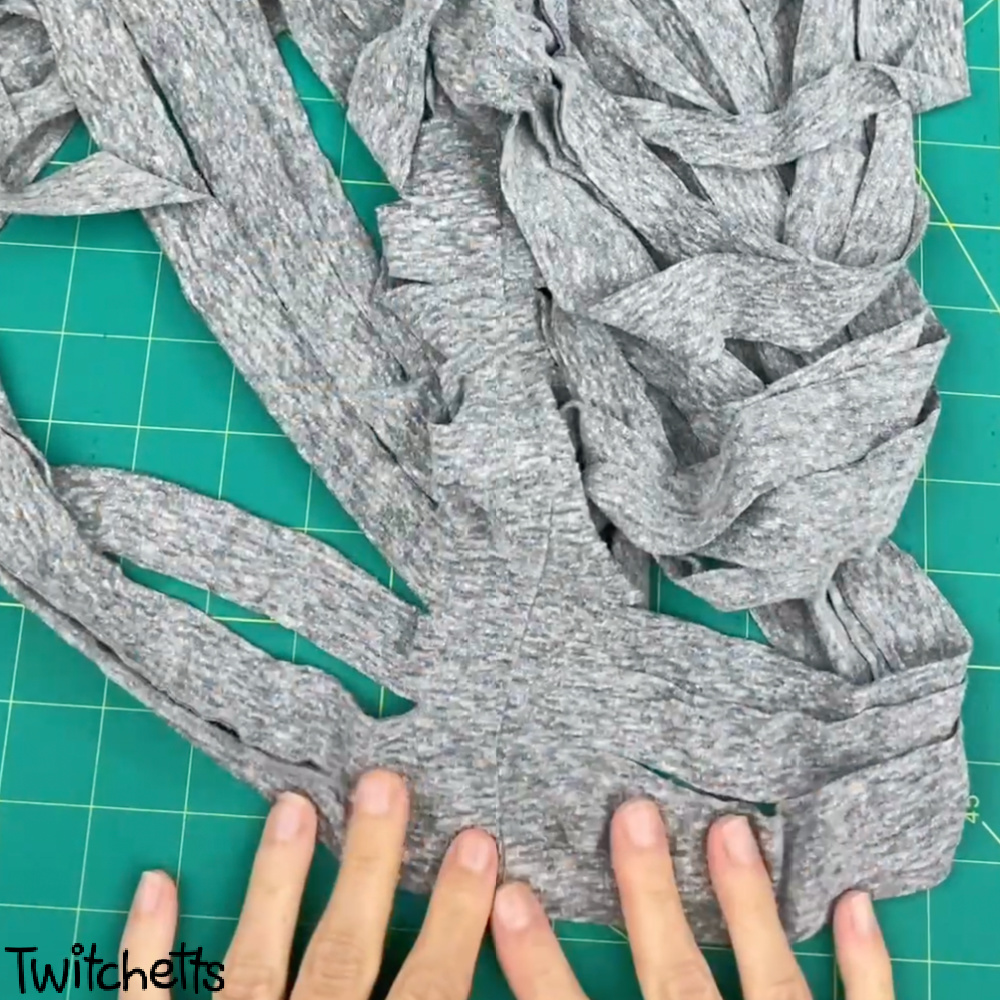 In process image of a tshirt yarn tutorial