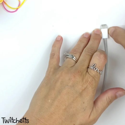 how to tie a charger cord