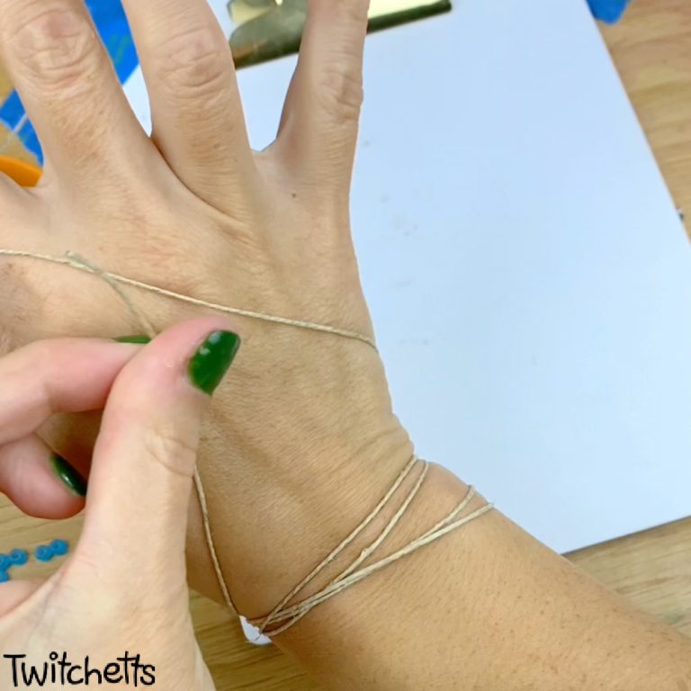 How to make a Chinese Staircase Hemp Bracelet with Beads